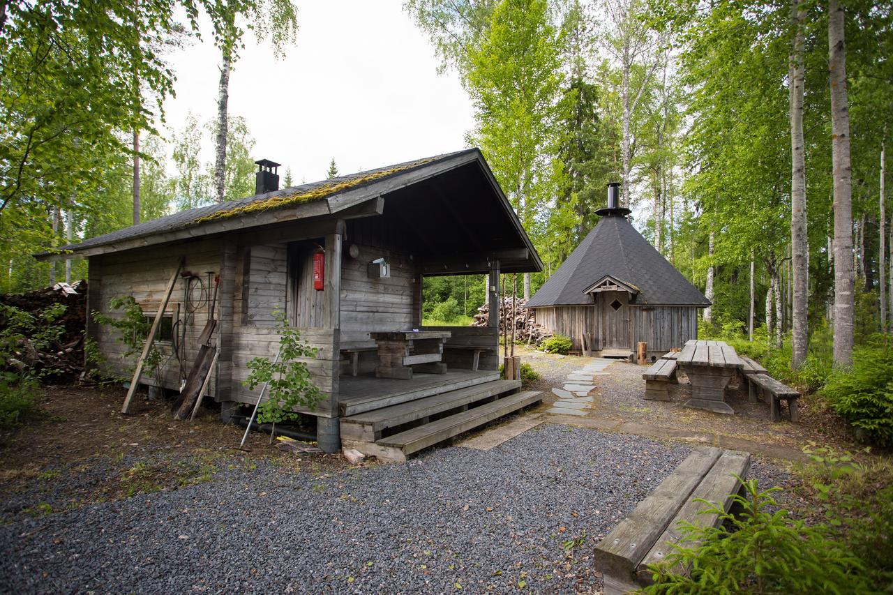 Kuus-Hukkala Hotel Harkala  Exterior foto